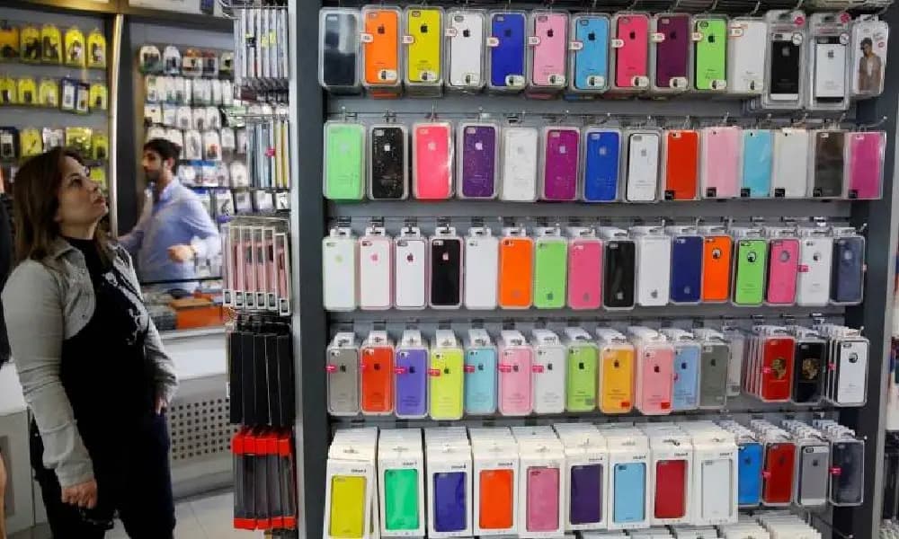 أزمة "تشريج خطوط" في زمن المونديال