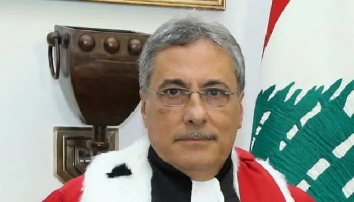 ما حقيقةُ الرّسوم المفروضة على كُتَّابِ العدلِ؟ الخوري يوضّح