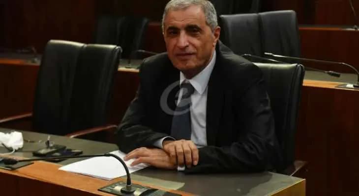 هاشم: بعض القوى تريد أن يكون شعار النأي بالنفس استنسابياً ووفق الأهواء والسياسية