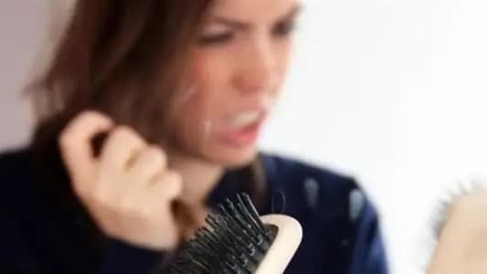 ما هي الأسباب العضويّة لتساقط الشّعر؟