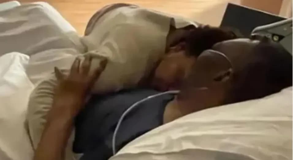 صورة جديدة بيليه: "ما زلنا هنا، في الكفاح والإيمان... ليلة أخرى معًا"