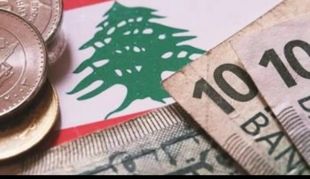 جنون الدولار الأسود... الحلّ بإلغاء الليرة وتغيير نظام سعر الصرف؟