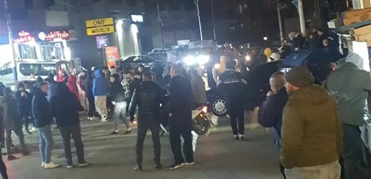 قطعُ طرقات في طرابلس بسبب تصريحاتُ نائب "قواتي"