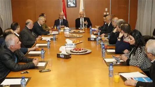 الأبيض: تراجعُ دخل الدّولة ينعكسُ على خدمات وزارة الصّحّة