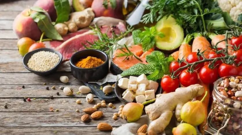 أفضلُ الأنظمةِ الغذائيّة التي تطيلُ العمرَ