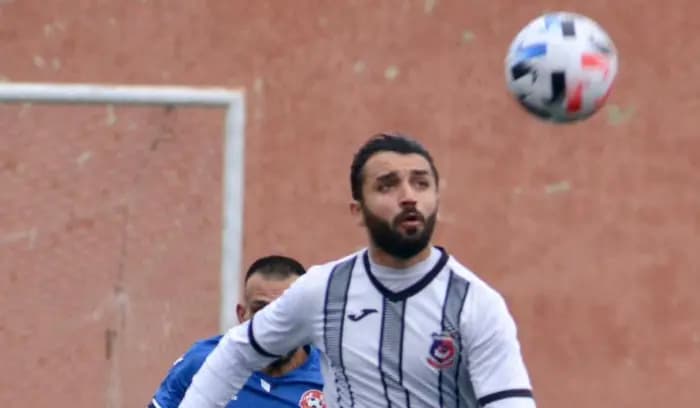 ما هي الفرق التي حققت الفوز في بطولة كرة القدم؟