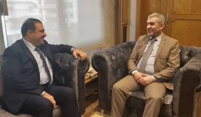ما مضمون اللقاء الذي جمع بين بيرم والقائم بالأعمال العراقي ؟