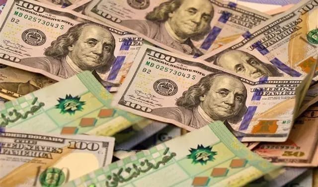 كم سجّل سعرُ دولار السوق السوداء صباح اليوم ؟