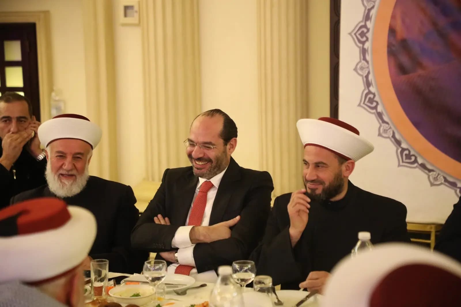 غزّة تكرِّمُ سماحة مفتي البقاع الشيخ علي الغزاوي!