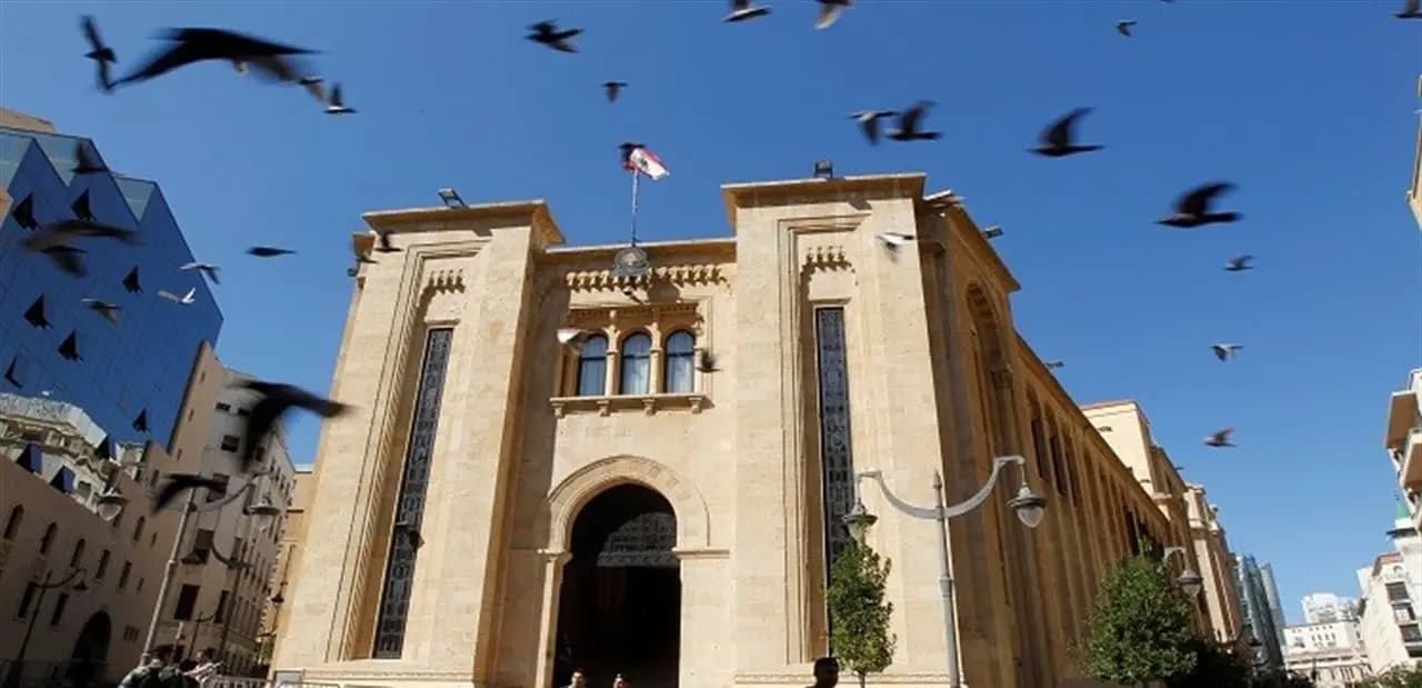 نائب عن القاضي بيطار: مريض!