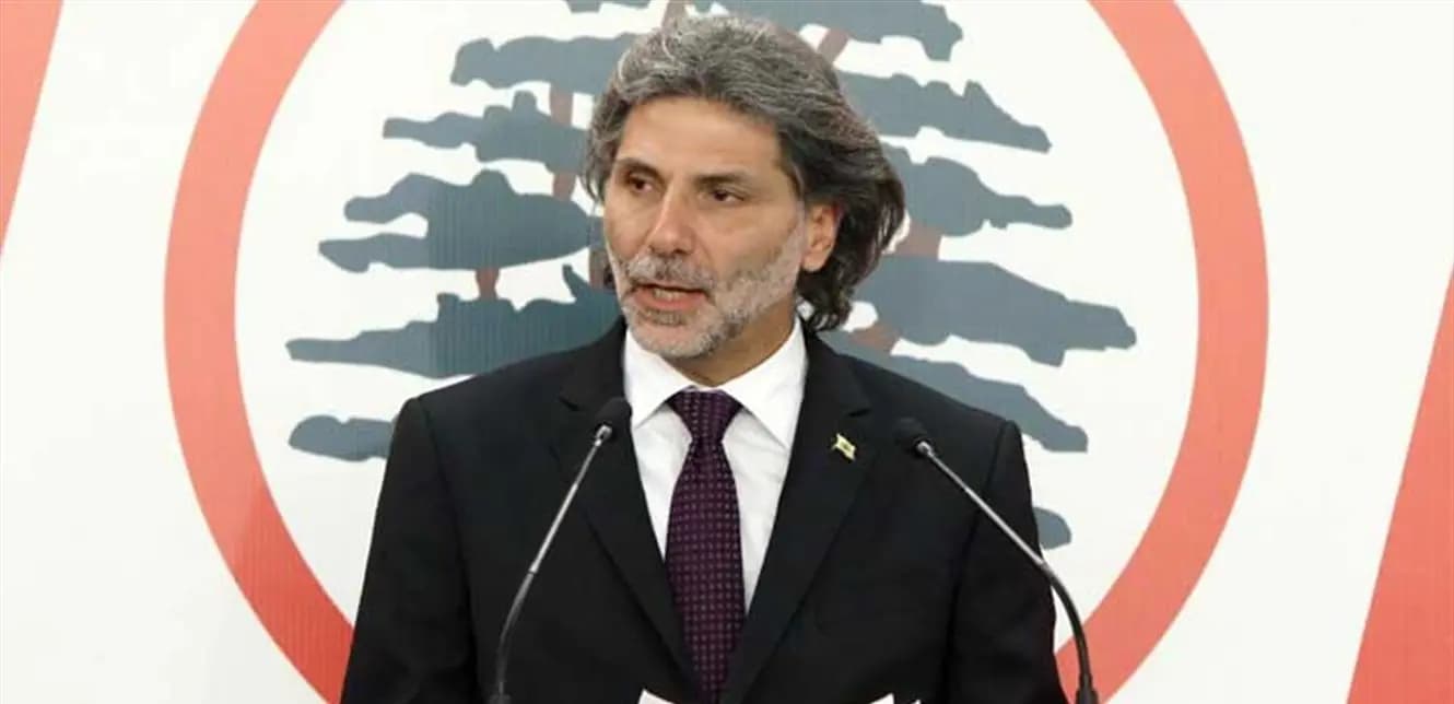 دولة "كل مين إيدو إلو"!