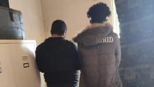 سرقا.. لتسديد دينهما!