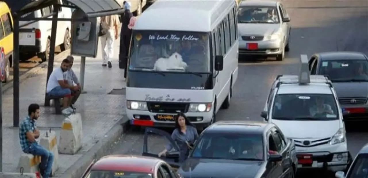ممرِّض يلدُ امرأة حامل داخل حافلة!