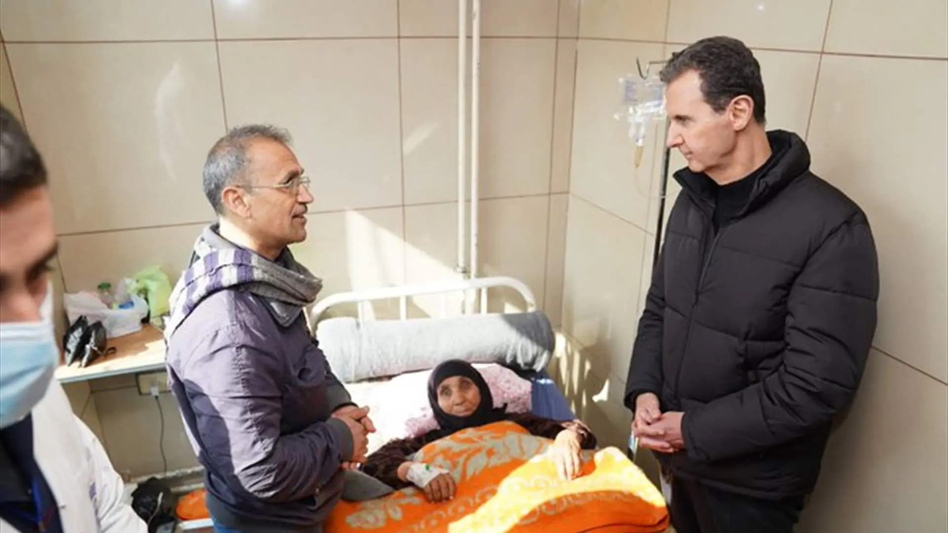 الرئيس الأسد يتفقد الجرحى في حلب