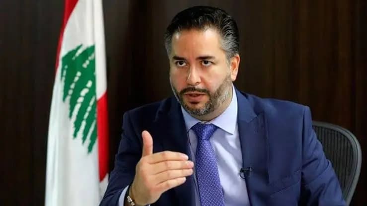 سلام يستقبل أوّل باخرة قمح ممولة من البنك الدولي!