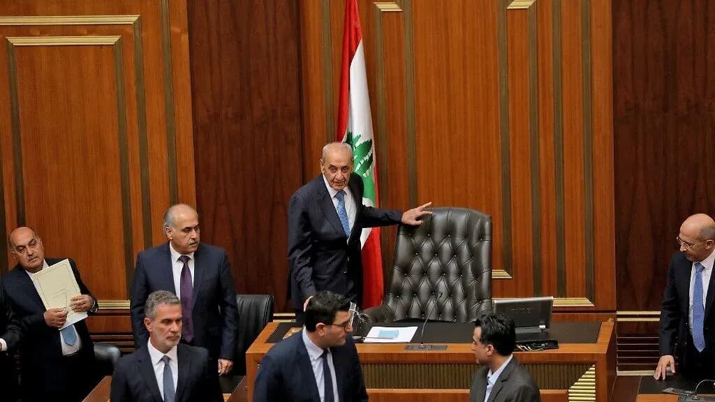 مجلس النواب أمام مواجهة "ساخنة"… وما طلبه قائد الجيش