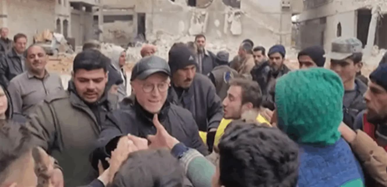 نجم "باب الحارة" بين أهله.. وهذا ما تبرّع به!