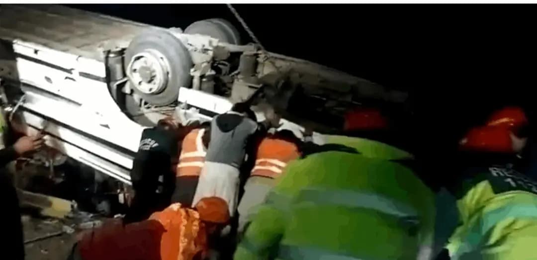 حادث سير مروع..والقتلى بالعشرات!