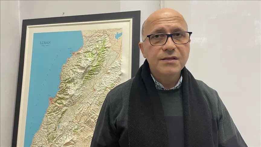 الخبير الجيولوجي طوني نمر: لا يزال لبنان بعيداً عن التأثر بالزلزال نحن بمنطقة زلزالية ومن الطبيعي أن نشعرَ بهذه الأمور لكن لا نستطيعُ توقعَ حدوث الهزات ولا علاقة لتراجع مياه البحر بحدوث تسونامي