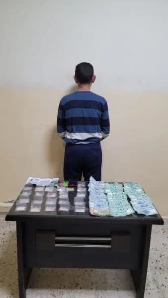 مروجُ مخدراتٍ في قبضةِ المعلومات