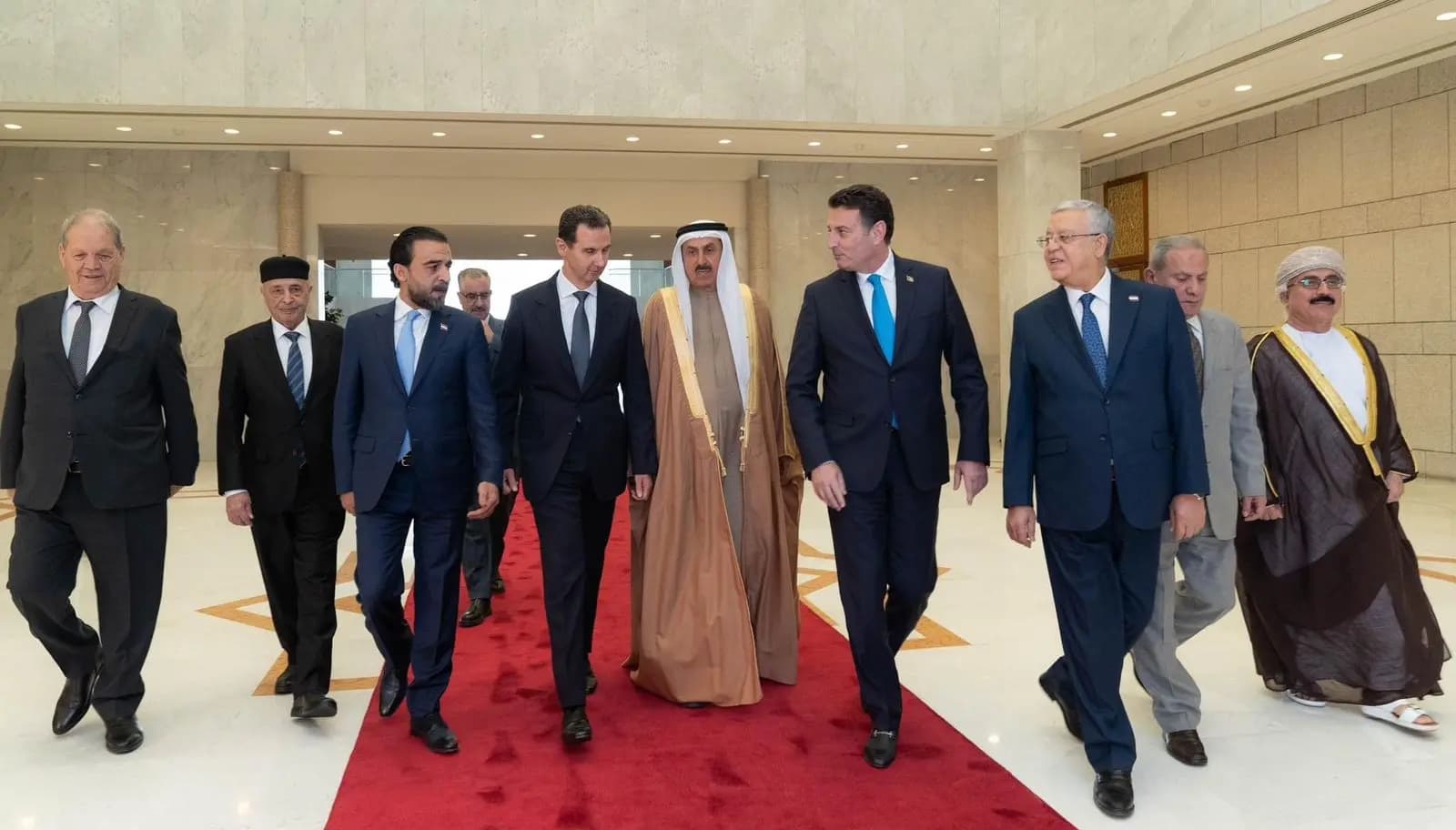 الأسد يستقبلُ وفدًا برلمانيًا عربيًا!