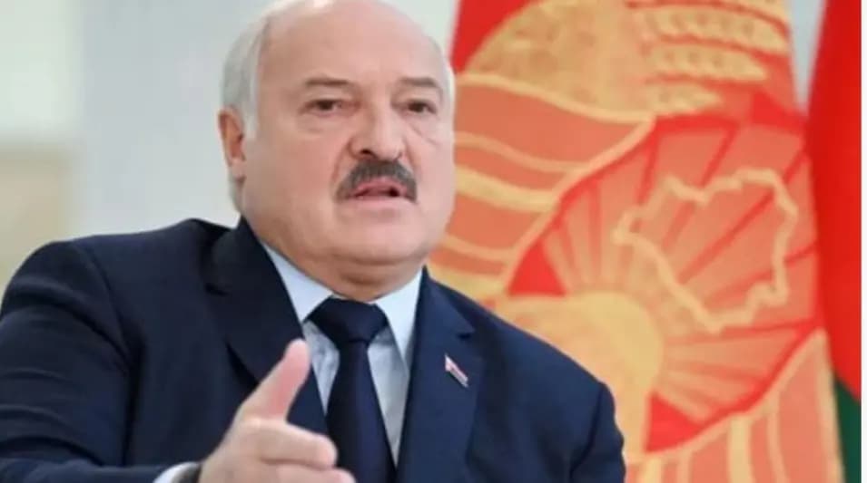 رئيسُ بيلاروسيا: لا خيارَ أمام كييف الآن سوى إبرامِ معاهدةِ سلامٍ بدون شروط مُسبقة