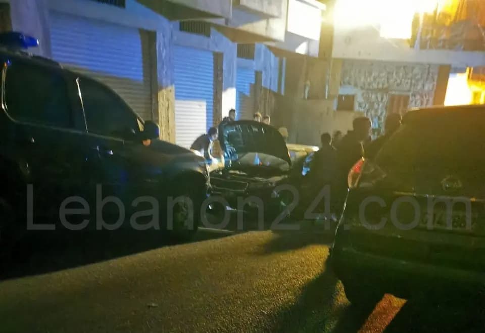 سيارة تثير "الجدل" في برجا.. ما قصتها؟