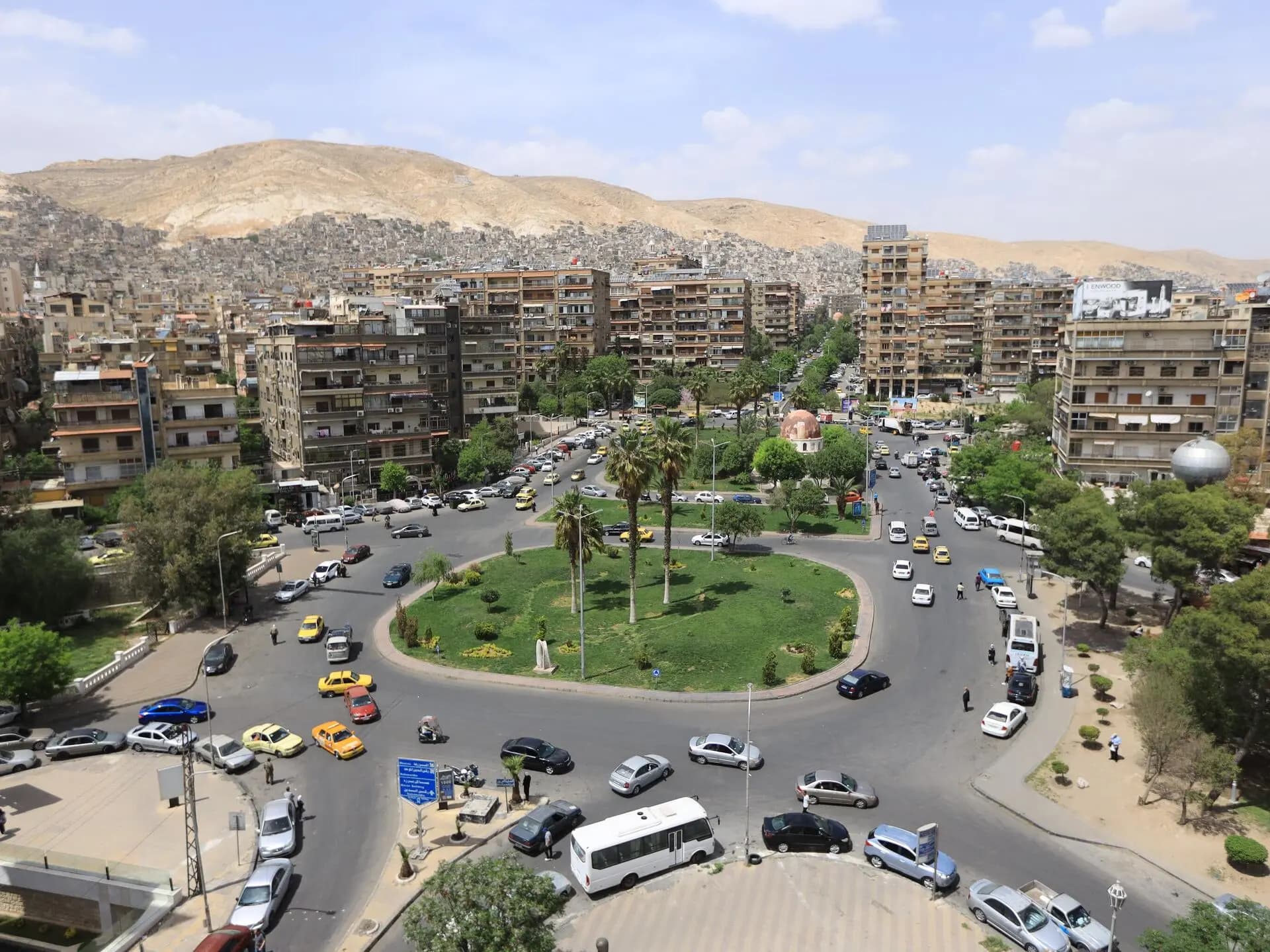 عودةُ العربِ إلى سوريا... الإرادةُ الفولاذيّة تكسِرُ قيصَر...!