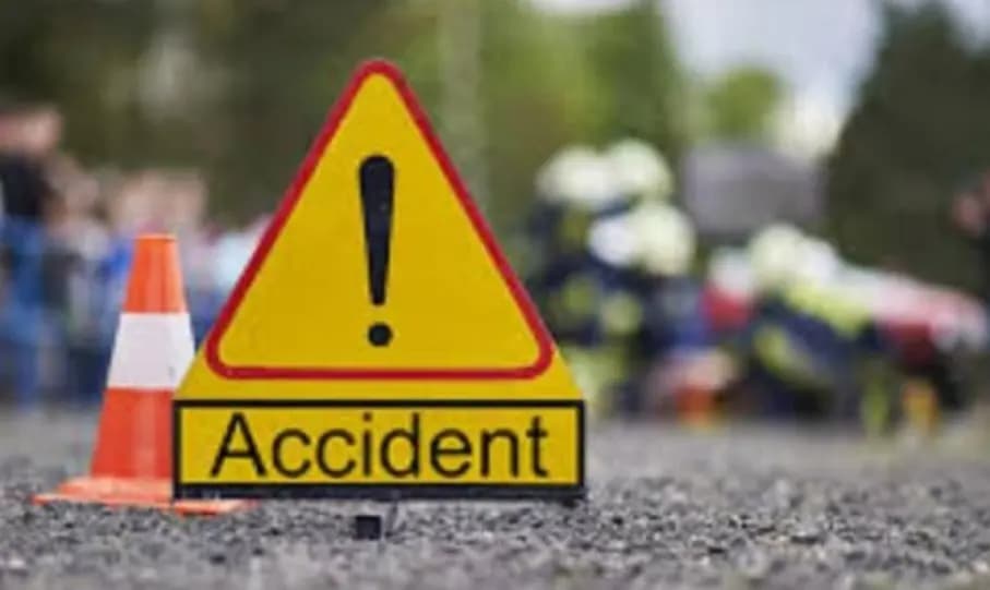 جريحٌ في حادث سير على طريق عام جعيتا