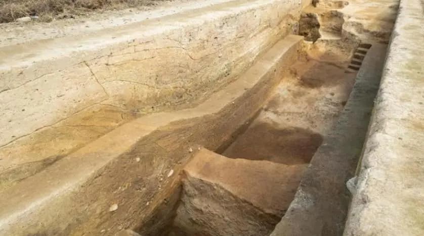 اكتشاف خندق دفاعي عمره 6000 سنة