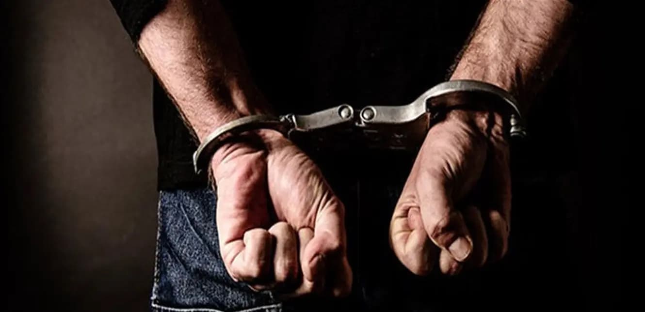 سارِقِو الكابلاتِ الكهربائيّةِ في قبضة الأمن