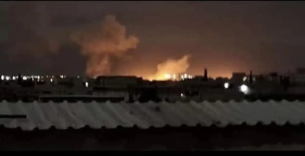 خروج مطار حلب الدولي عن الخدمة بسبب عدوان اسرائيلي استهدفه منذ بعض الوقت