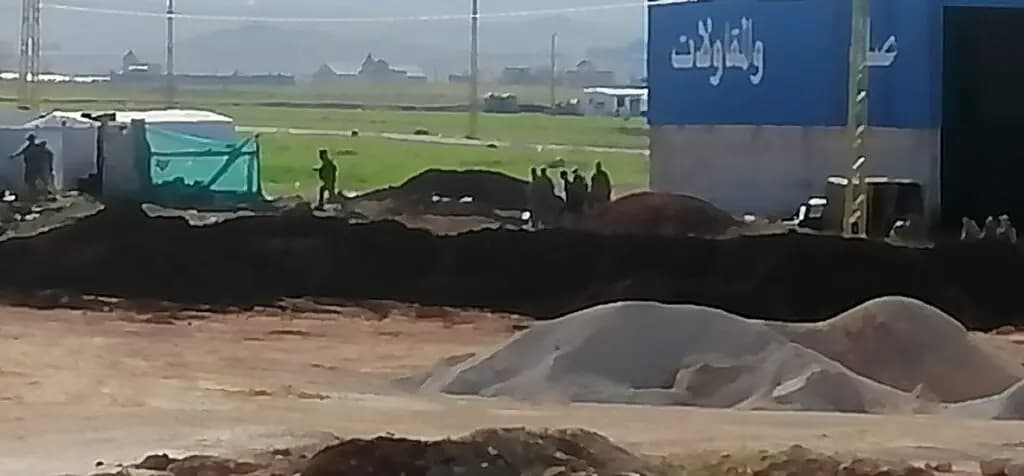 مداهماتٌ للجيشِ في مخيماتٍ للنازحينَ في الطيبة