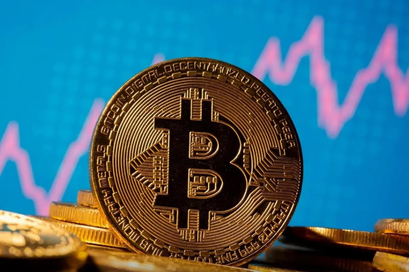 "بتكوين" تتجاوز الـ 28 ألف دولار
