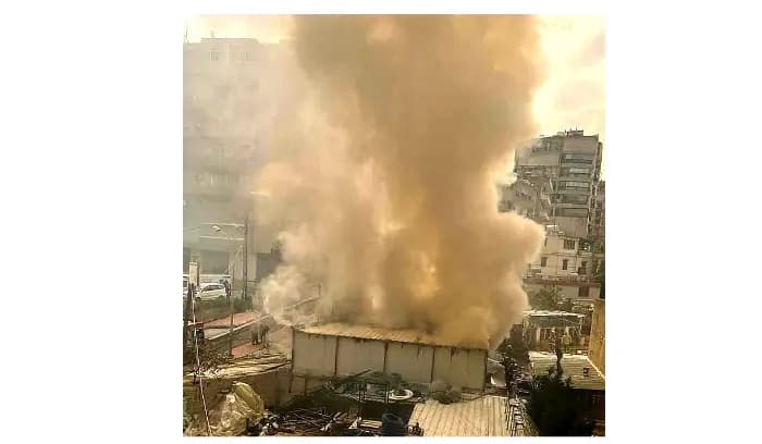 حريق داخل مستودع للخردوات في ضهر صربا - كسروان