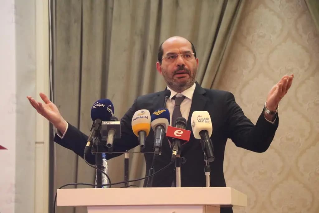 مراد يدعو الحكومةَ إلى إعادة العلاقات مع سورية في ظلِّ المصالحاتِ في المنطقة