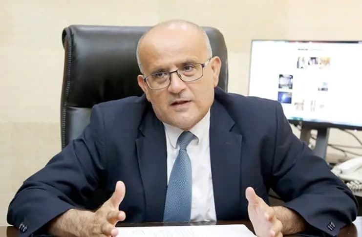 الملفّ .. في هيئة الشراء!