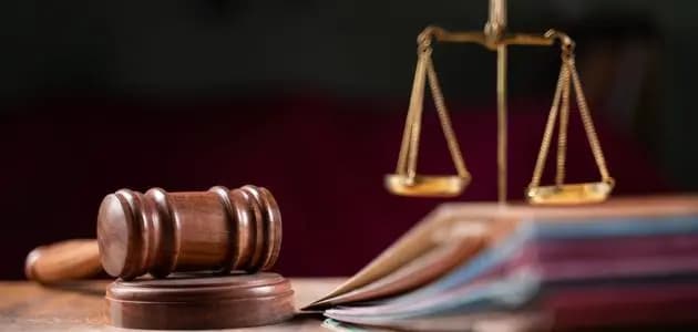 أمر بمحاكمة ثلاثة مسؤولين سوريين كبار في فرنسا بتهمة التواطؤ بارتكاب جرائم ضد َّالانسانية في سوريا