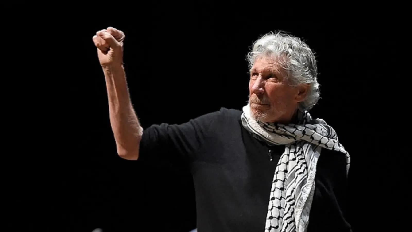 إلغاء حفل "روجر ووترز" .. والسبب "دعم فلسطين"!