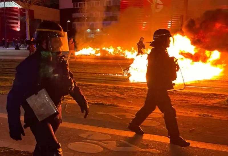 مليون متظاهر في فرنسا.. ضد قانون التقاعد!