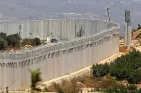 خوفاً من هجومٍ واسع.... الإحتلال يغلقُ المجال الجويَّ عندَ الحدود اللّبنانية و السّورية