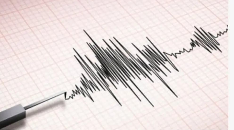 زلزال بقوّة 7 درجات يضرب جزيرة جاوة الإندونيسية