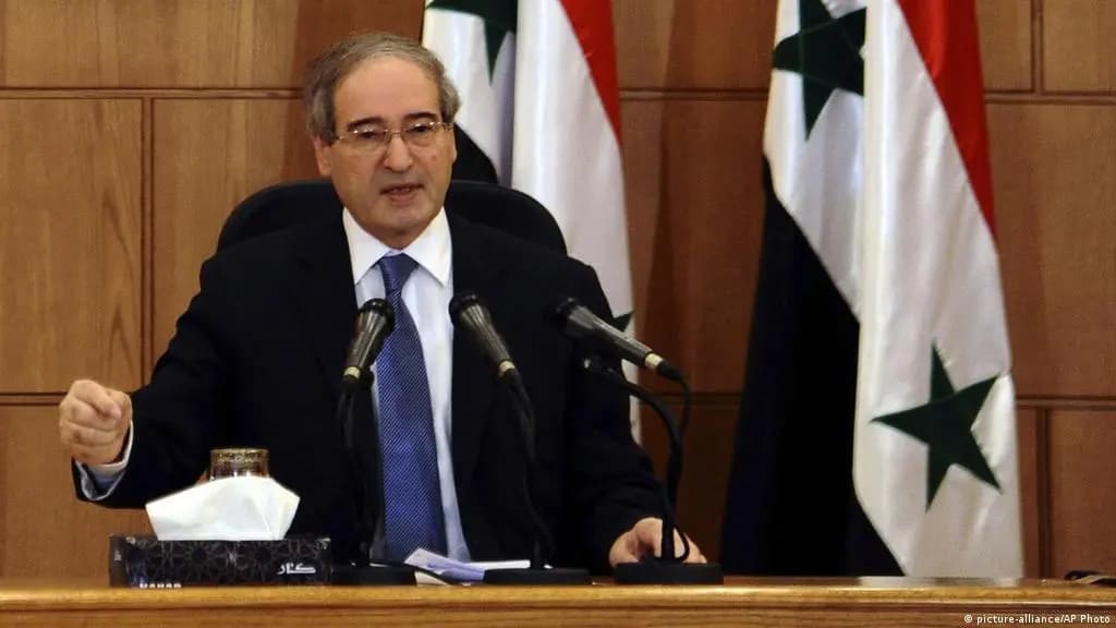 المقداد: سنردُّ على إسرائيل في الوقت الذي يخدمنا!