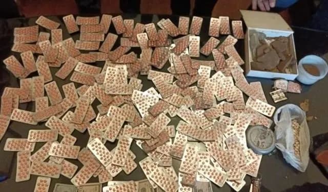 عصابةٌ لترويجِ المخدّرات في قبضةِ الشّرطةِ القضائيّة