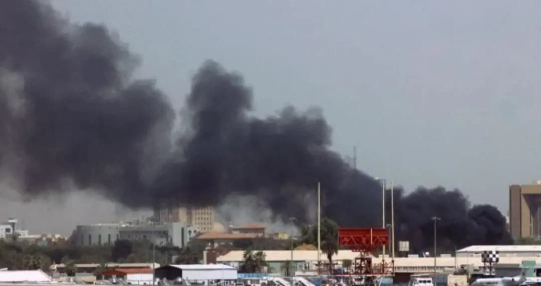 إجلاء 14 عراقياً من الخرطوم