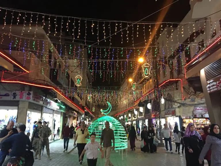 عيد الفطر: مرونة سياسيّة لا تختزل القناعات الدينيّة