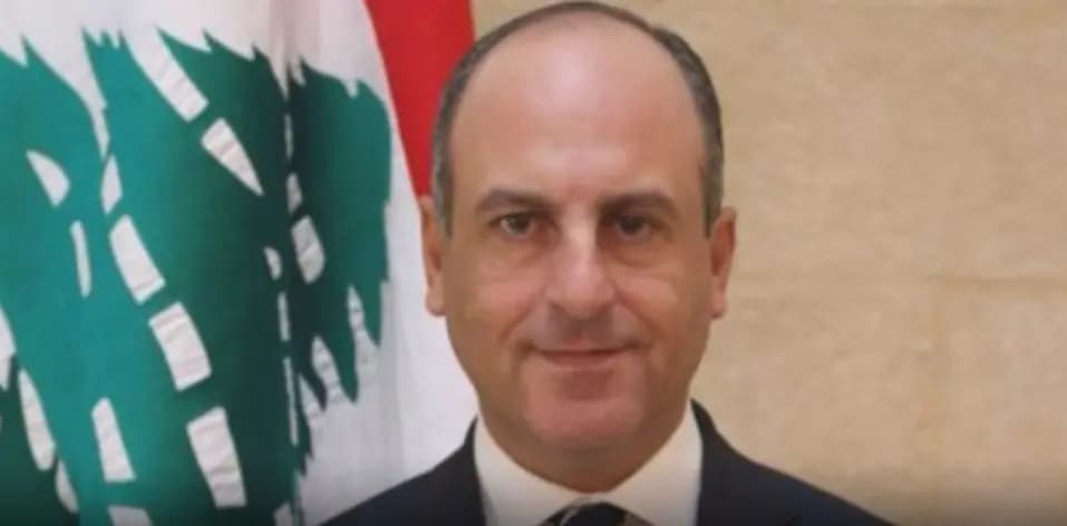 أبو عاصي: حزب الله لا يحمي ولا يبني