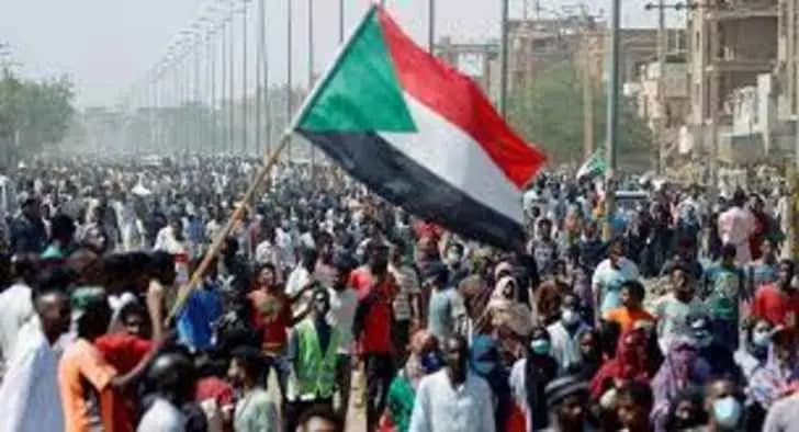 السودان وسويسرا.. لماذا يفشل العرب وينجح الآخرون؟