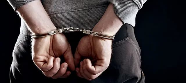 فك لغز جريمة قتل نائب عمدة بطرسبورغ بعد مرور 20 عاماً والقبص على الجناة