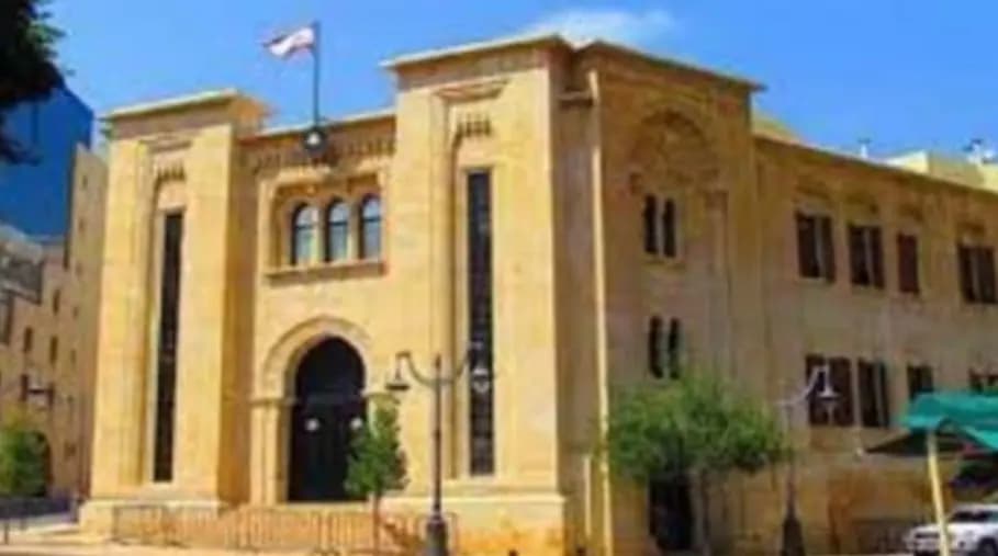 "مكتومو القيد" على طاولة الإدارة والعدل..
